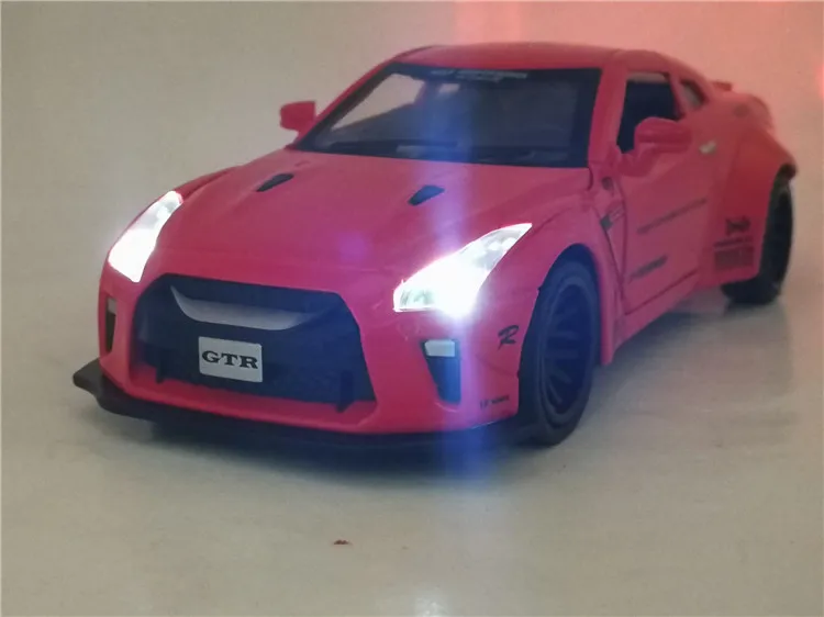 1:32 моделирование Nissan GTR соревнование сплава автомобиля модельная форма-литье игрушечный автомобиль детская откатная вспышка супер-бегущая машина игрушка
