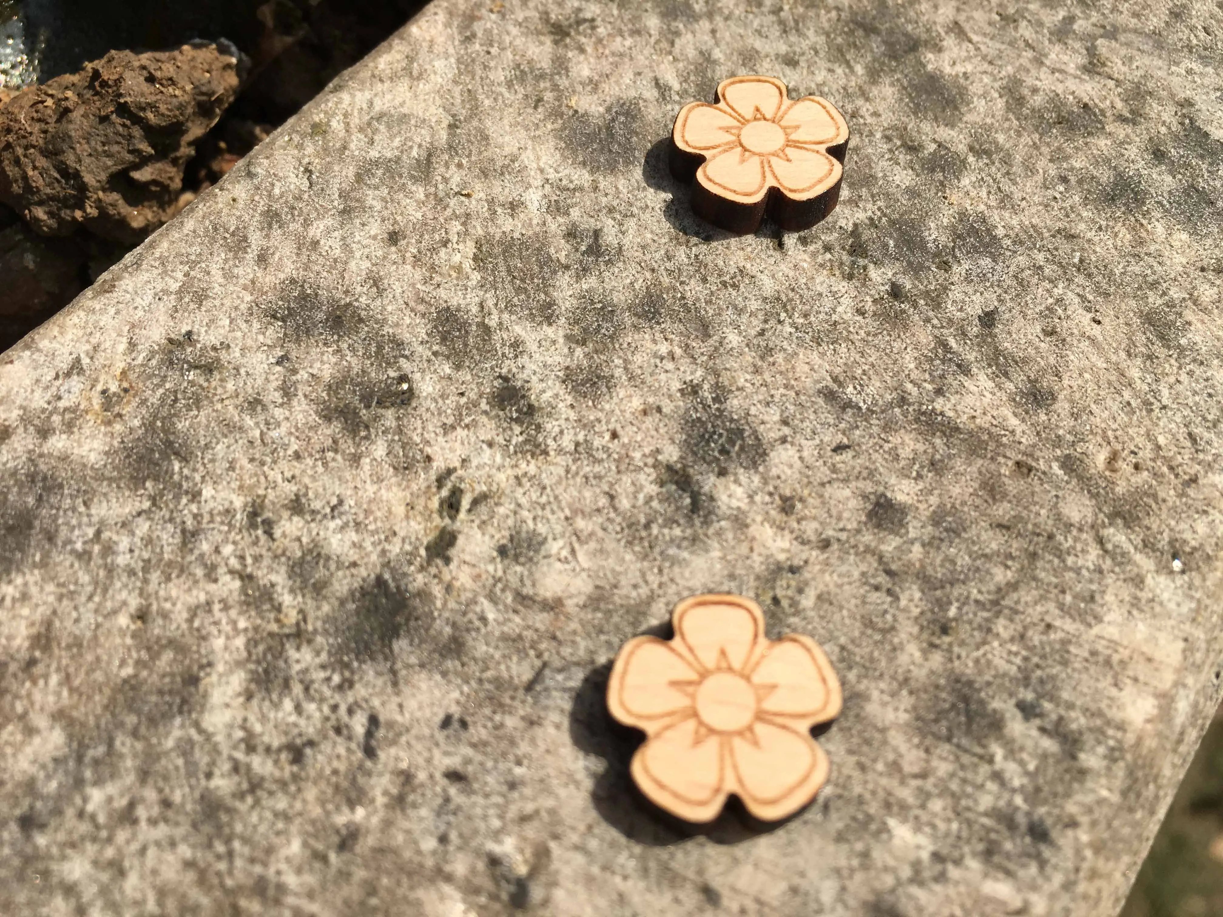 Natural Style Laser Engraved Round Flowers Earrings Plant Stud Blossom Wooden Earring X 1 Pair |