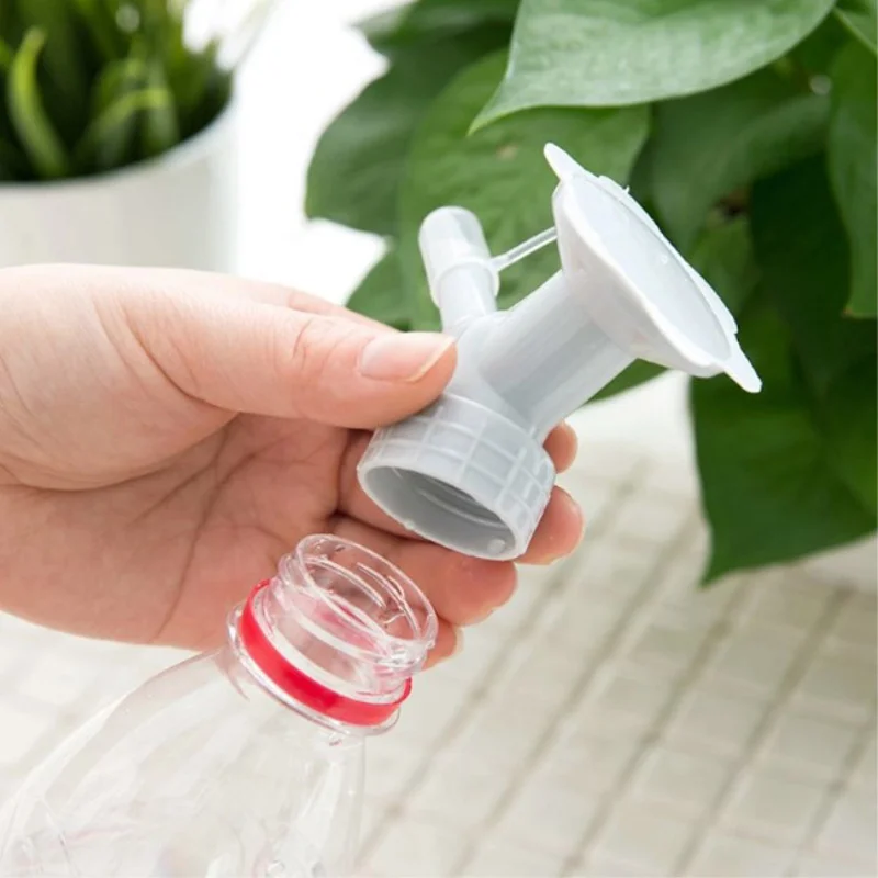 Многофункциональная насадка на бутылку поливочная пластиковая для