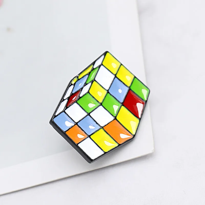 Милый мультфильм многоцветный волшебный куб Брошь для женщин девушки Мода брошь