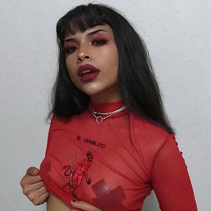 Женская готическая водолазка с вышивкой в виде красного дьявола милая футболка