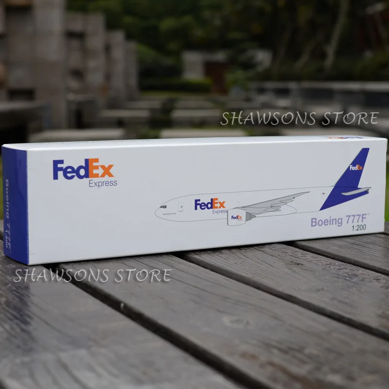 Модель летательных аппаратов коллекция 1:200 Реплика самолётов Boeing 777F Fedex Express