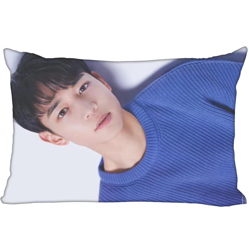 Популярная Корейская атласная наволочка Choi SHINee Minho под заказ 35x45 см (одна сторона)