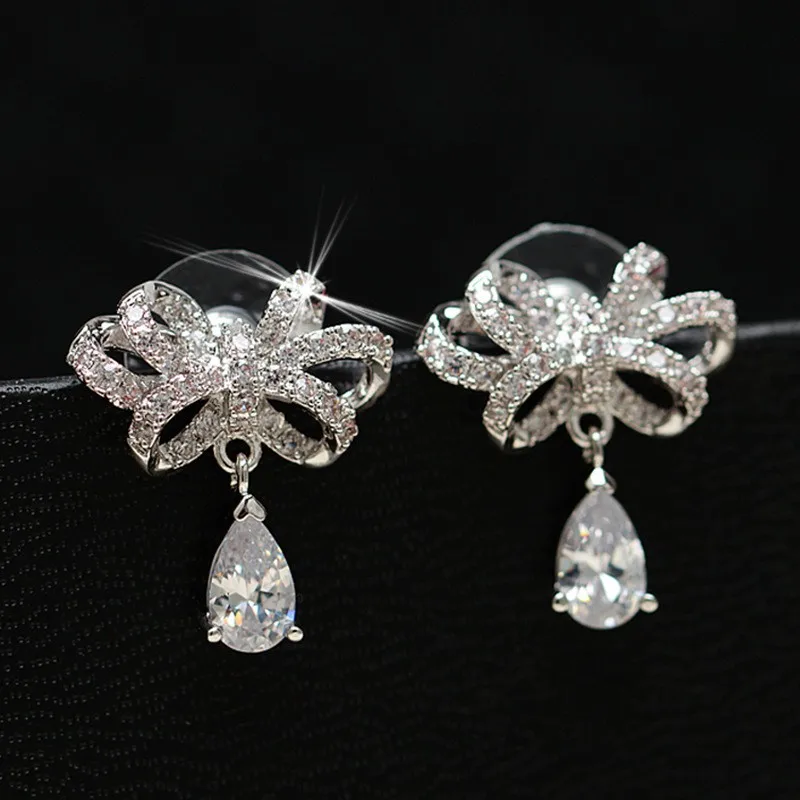 

Серьги женские из серебра 925 пробы, в форме капли воды