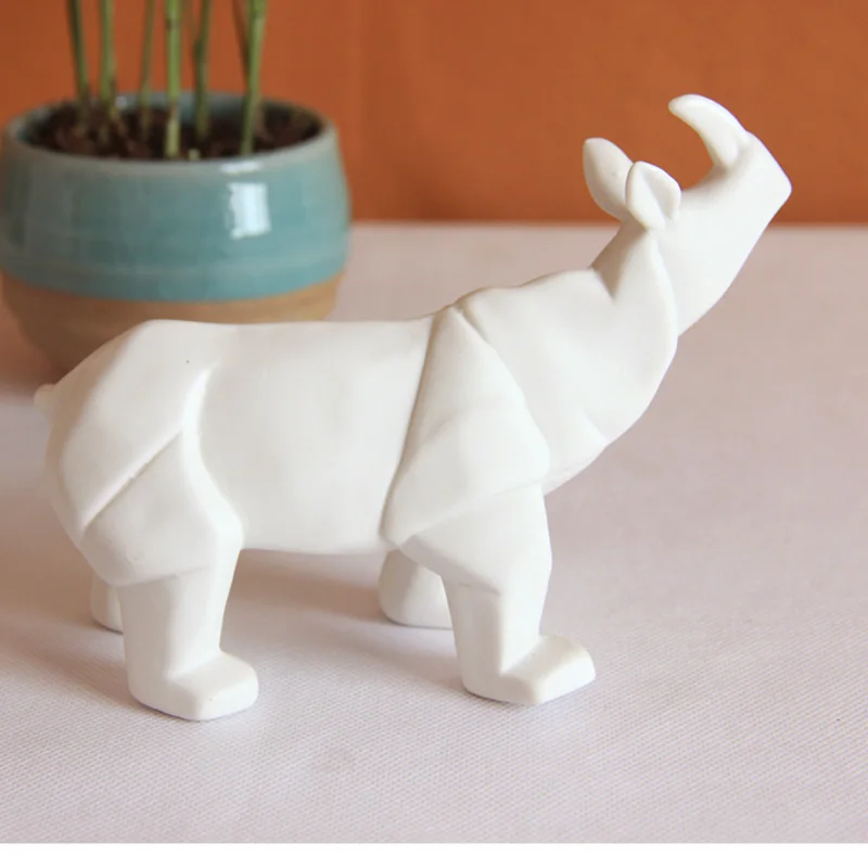 Modern ceramic geometric white rhinoceros statue abstract animal figurine Spanish bullfight sculpture home decor accessories | Дом и сад