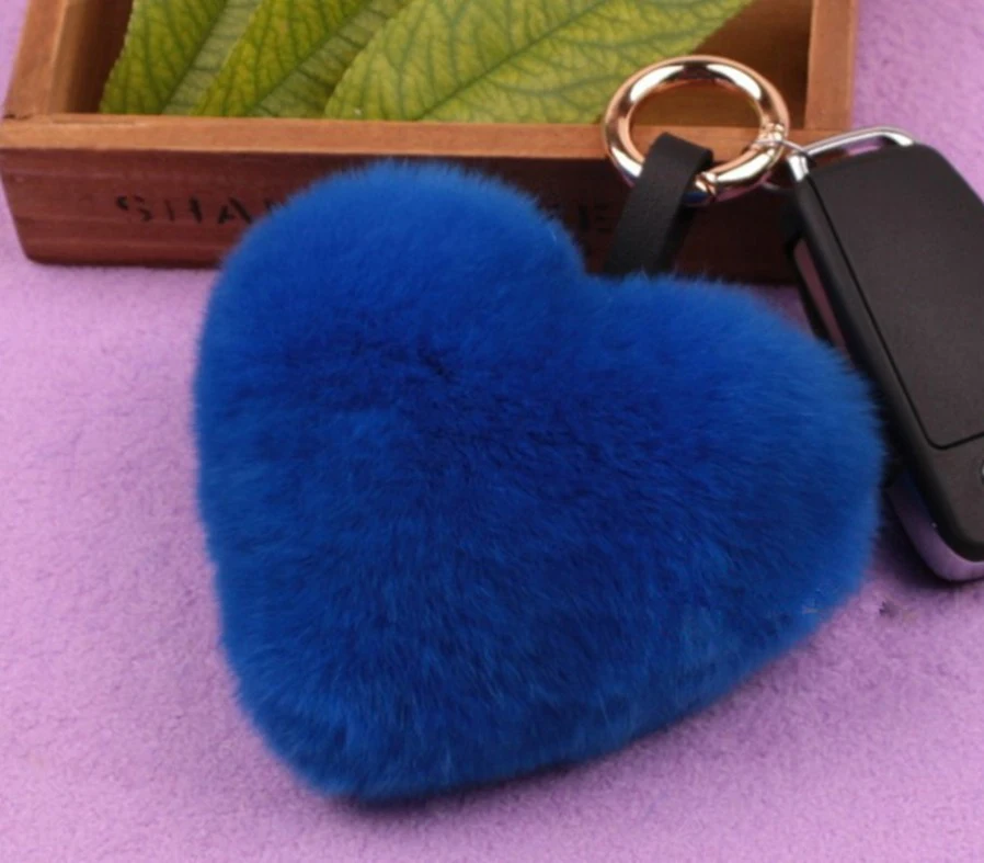 Из натурального меха благородного кролика брелок с пушистым шариком Шарм на