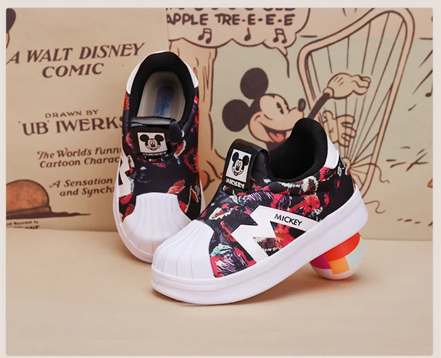 Обувь для мальчиков и девочек disney; весенние кроссовки для малышей; кожаная удобная детская обувь; Новинка года; модные кроссовки для девочек