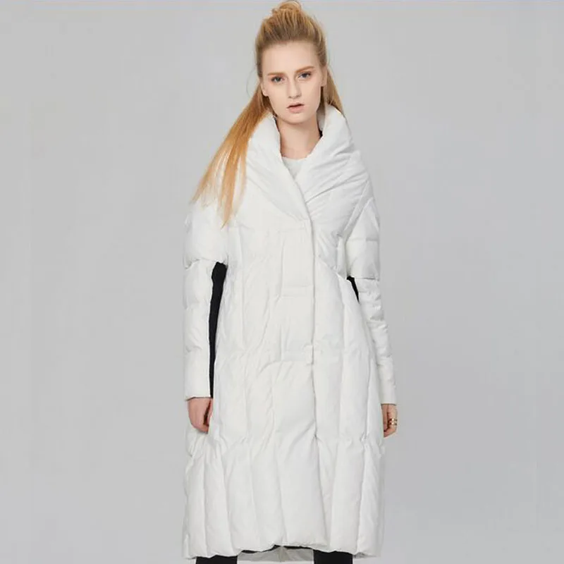 Женская куртка на белом утином пуху утепленная парка в европейском стиле зимний
