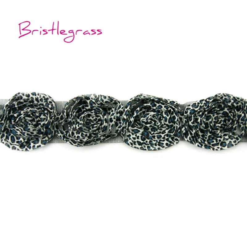 BRISTLEGRASS 1 ярд 2 36 &quot(6 см) цвета: золотистый серебристый блеск с леопардовым принтом