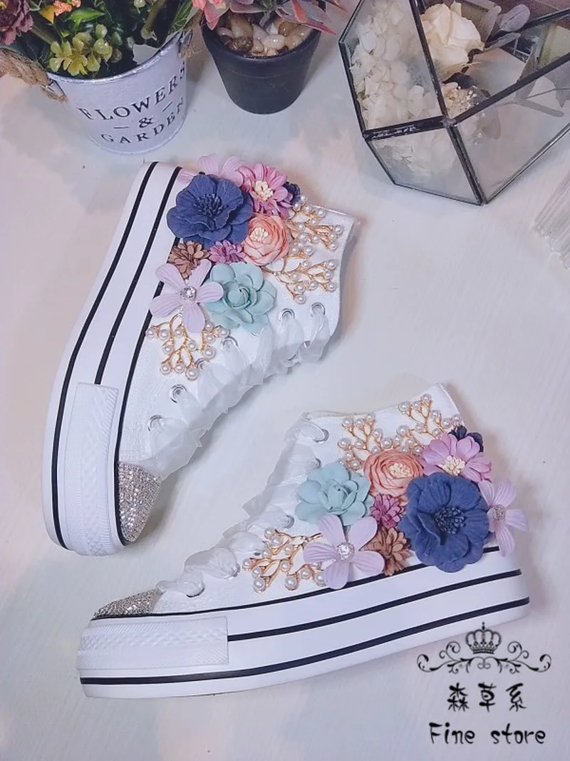 Женские парусиновые спортивные кроссовки со стразами и цветочным жемчугом обувь