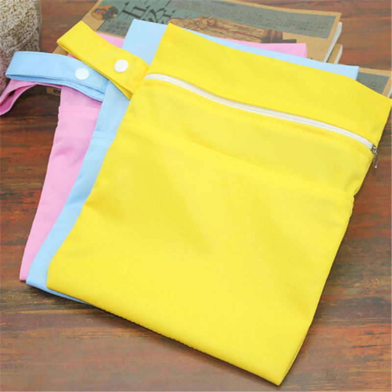 

2021 Hot 1PC Kid Wipe Case Box Wet Wipes Dispenser Box Bag Outdoor Travel Baby Eco-friendly Paper Towel Stroller Accessory