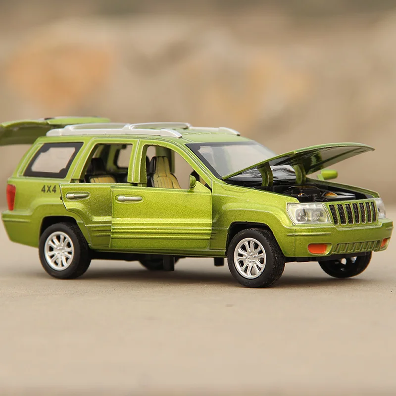 Литая металлическая модель автомобиля в масштабе 1:32 для Jeep Grand Cherokee