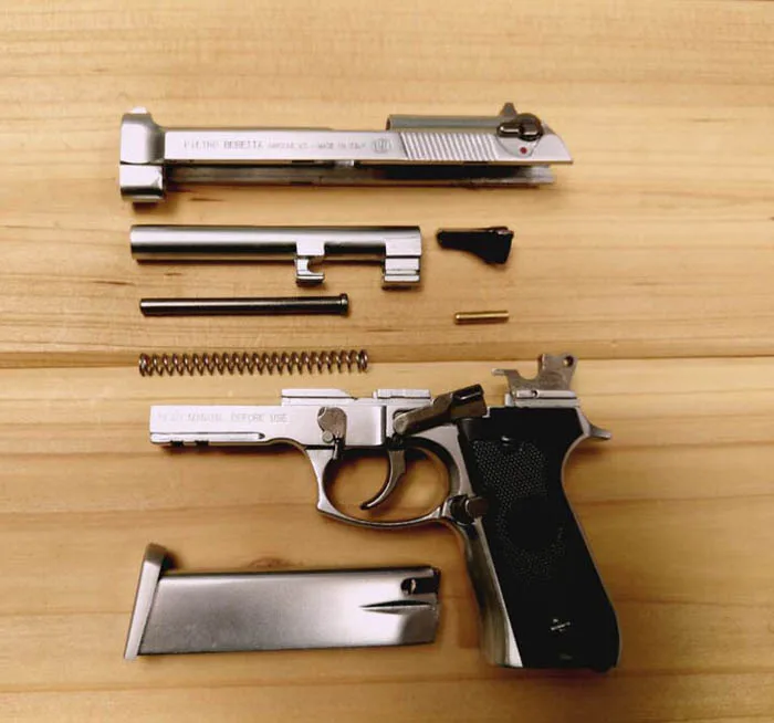 1/2. 05 масштаб Italia Beretta M92F поддельный пистолет игрушечный пистолеты полицейский пистолет игрушечный пистолет модель игрушечного оружия металлический реквизит пистолет