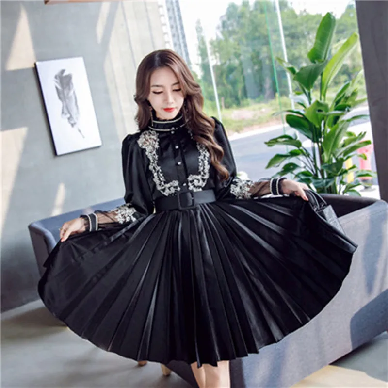 Женское плиссированное платье черное подиумное с вышивкой осень 2019|pleated dress|dress