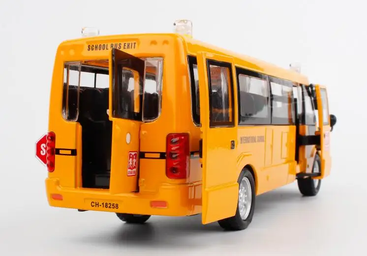 23 см длина литой под давлением металлический автомобиль Американский школьный автобус модель игрушки для детей с открываемая дверь/музыка/светильник/вытяжка