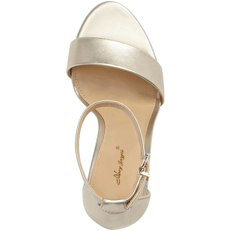 Женские Классические сандалии с ремешками серебристые на массивном высоком