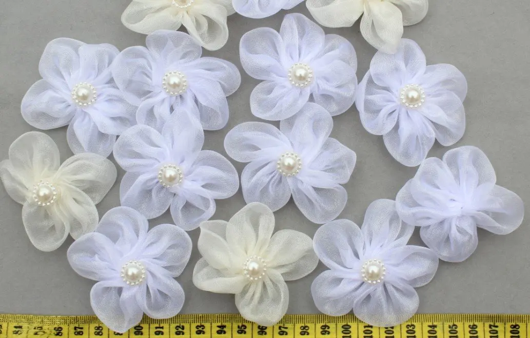 

set of 150pcs Organza Fabric Rosette Rose Flowers in white and ivory 55mm-60mm