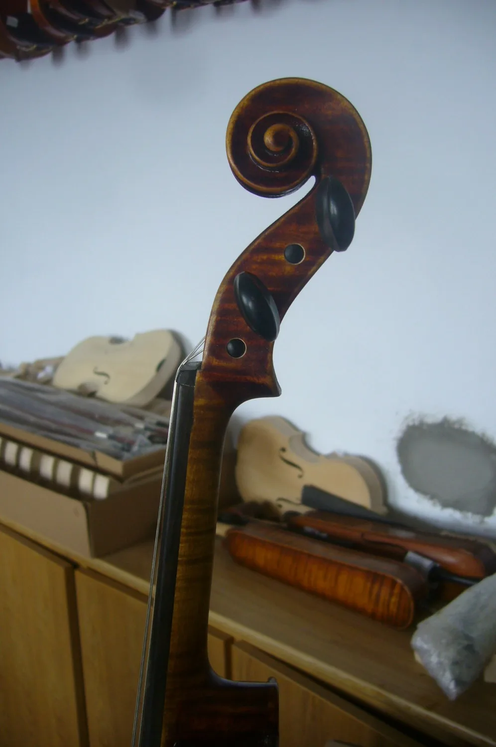 Мастер 4/4 Скрипки опытные мастры делают фасон очень хороший звук модель Гварнери