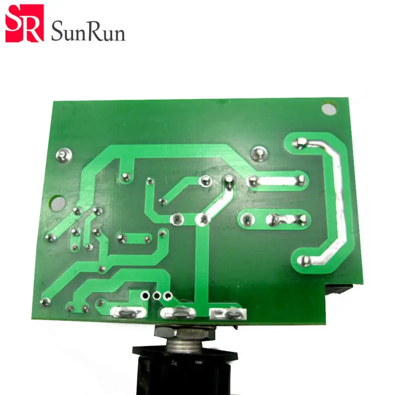 Регулятор напряжения 220В высокой электронной мощности 4000 Вт на кремниевом контроллере.