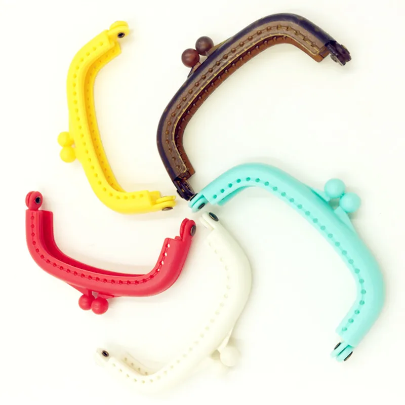 

5Pcs Kiss Clasps Locks Coin Purses Bags Plastic Arch Frame Semicircle Candy Colors DIY Handbags Handle Making 8.5x5cm