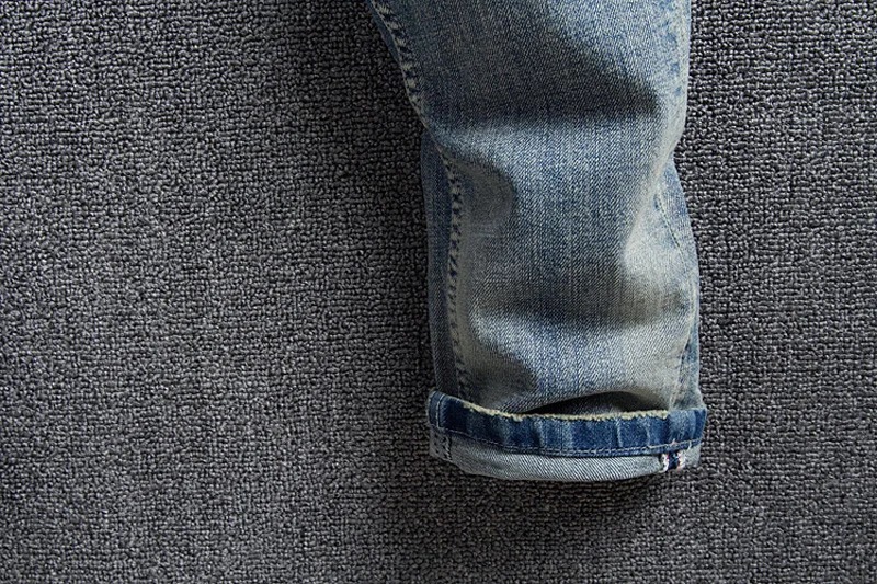 

Fashion Classical Men Jeans Light Blue Vintage Denim Buttons Pants White Wash Slim Fit Elastic Brand Designer Simple Jeans Men