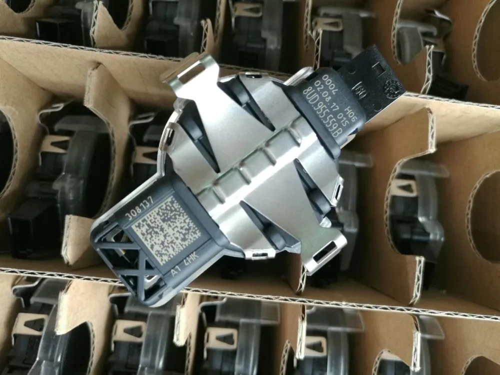 Дождь Сенсор для A4L Q5 2013 8U0 955 559 B или 8U0 955 559 C