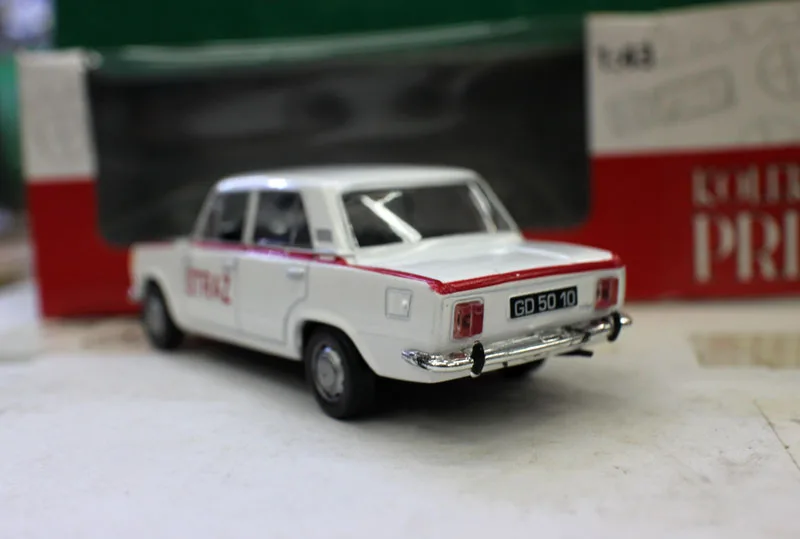 DA FFI 1:43 FIAT 125 бутик сплав автомобиль игрушки для детей дети игрушки модель подарок оригинальная коробка