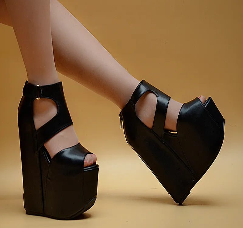 Женские сандалии на очень высокой танкетке 17 см босоножки в римском стиле с