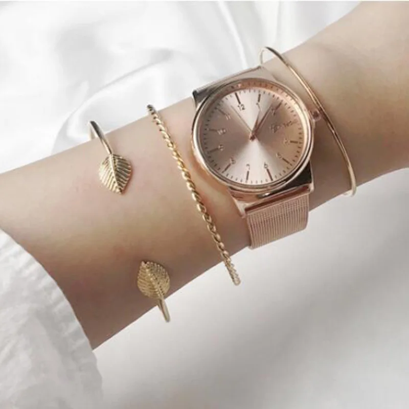 Женский браслет из трех частей простой пеньковой веревки с золотыми бусинами и