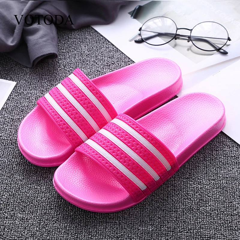 Шлепанцы женские в полоску классические Нескользящие для дома ванной комнаты