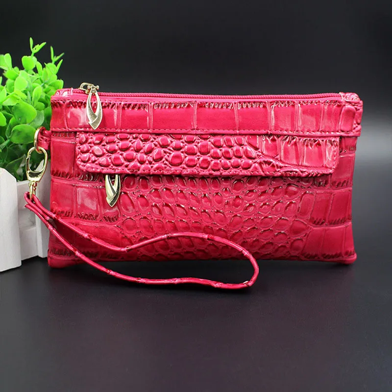 Маленькая вечерняя сумка клатч из натуральной кожи с узором крокодиловая кожа