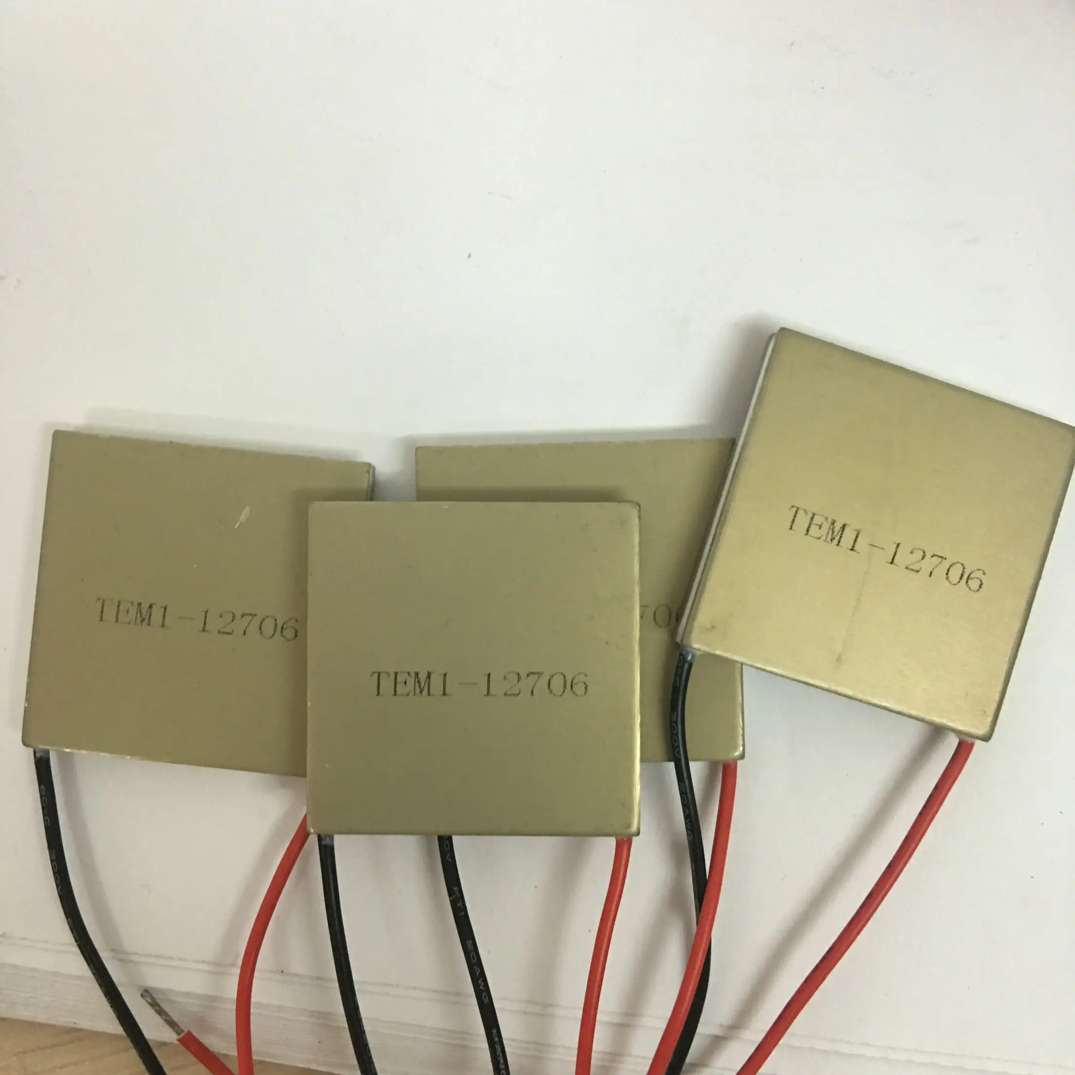 

Rapid Temperature Differential Cooling of Superconducting Aluminum Semiconductor Refrigerator Sheet 40*40 TEM1-12706 12708 12710