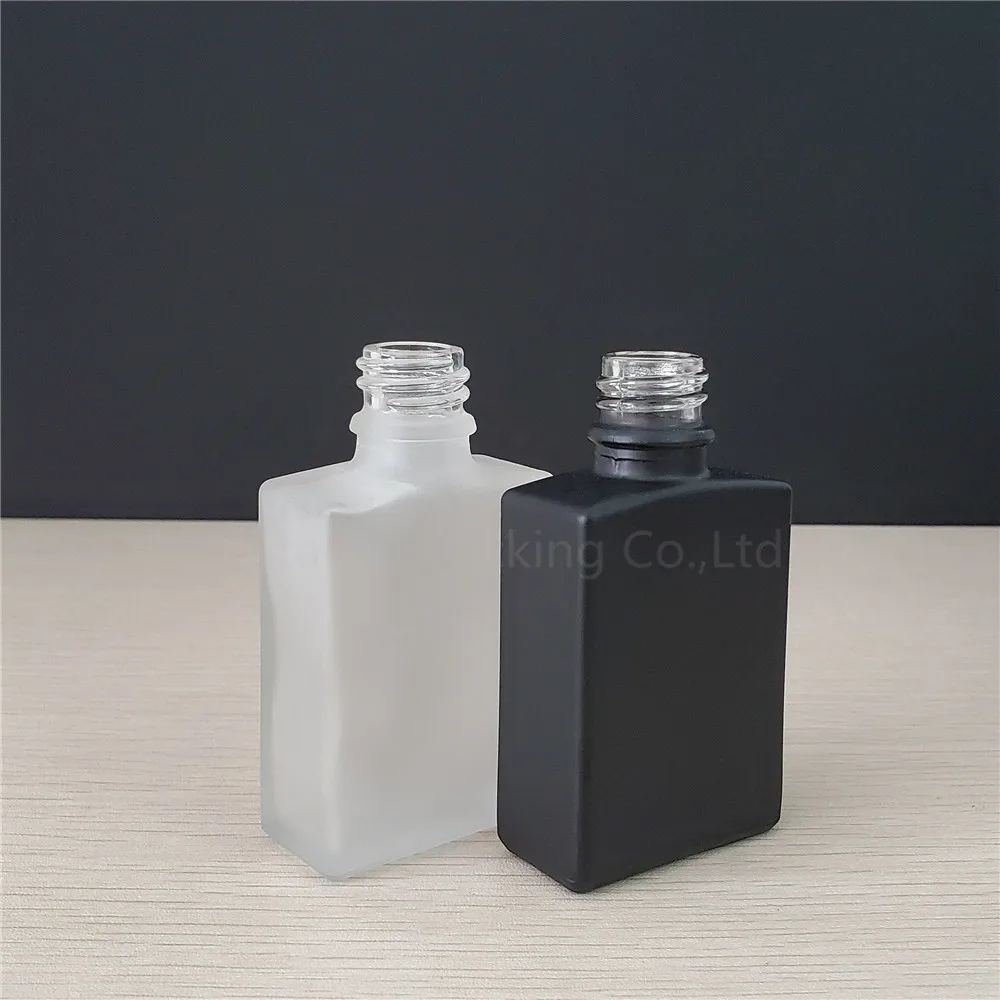 Матовая черная стеклянная бутылка 30 мл с распылителем для духов матовые