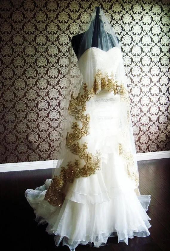 Best продажи роскошные реальное изображение фаты Длинные Мантилья Кружево Золото