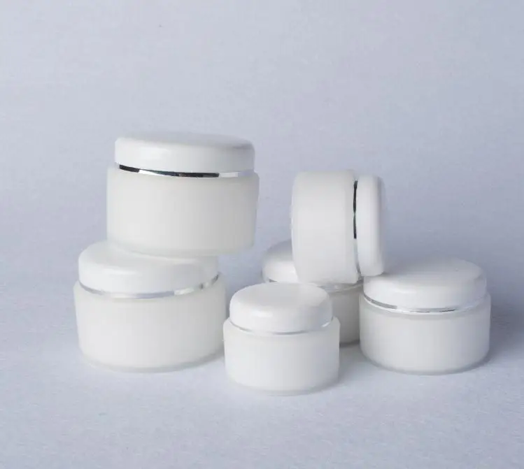 

White PP Cosmetic Jar Hand Face Cream Plastic Jar 15g 30g 50g Cosmetic Sample Plastic Container with Inner Liner Cover SN1034