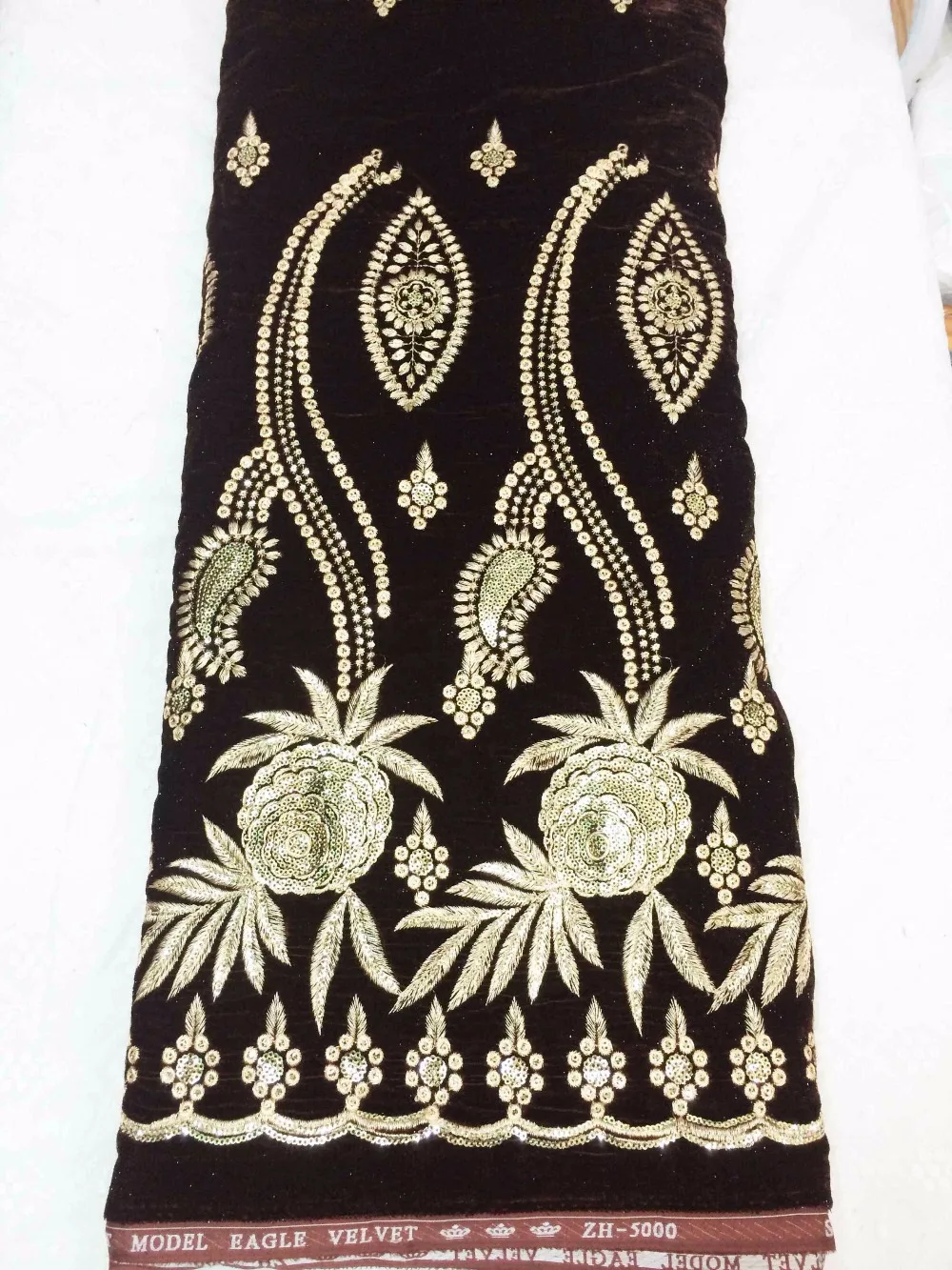 

2016 African gold velvet lace fabric high quality velvet lace fabric for sewing for dress clothing v16092302