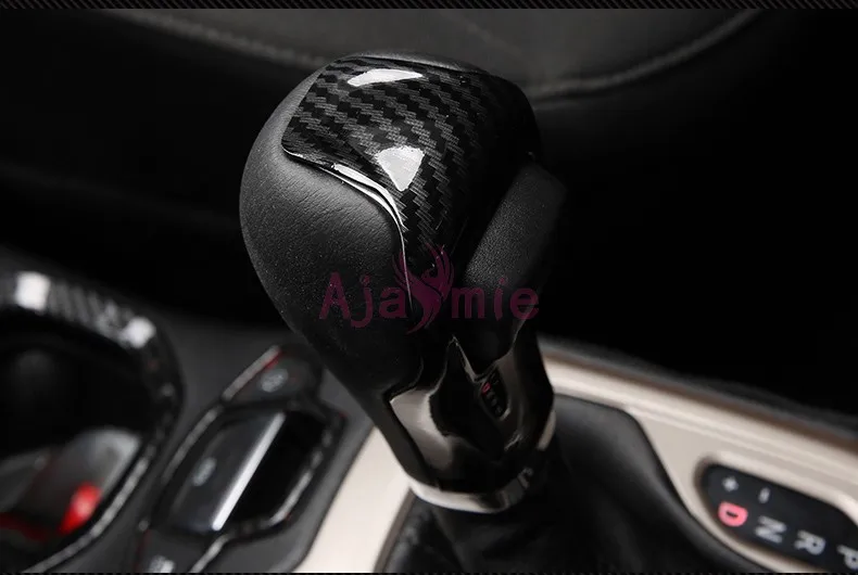 Внутренняя часть из углеродного волокна красный серебристый цвет ручка