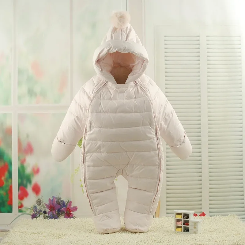 Детский комбинезон на утином пуху для новорожденных теплый зимний с капюшоном
