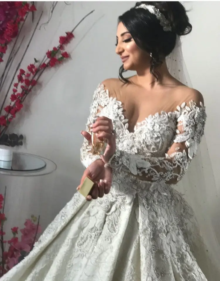 Бальное свадебное платье длинное с жемчугом и длинными рукавами|Свадебные