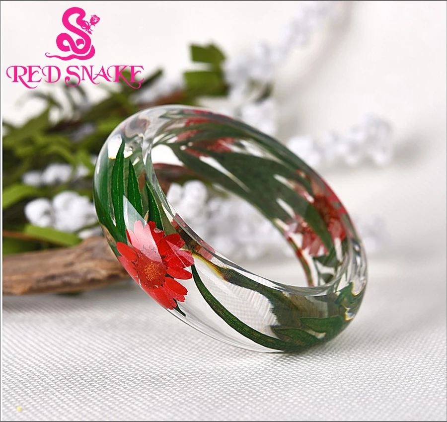 Красный Змеиный Модный ручной красный цветок с зелеными листьями внутри
