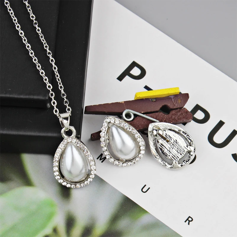 Sweet Woman Pendant Necklace Earrings Set Crystal Pearl Dripping Personality Evening Dress Assembled Jewelry 2018 | Украшения и