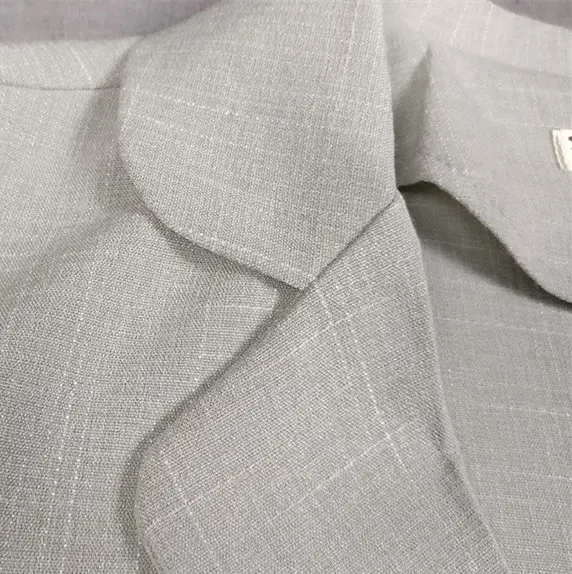 Офисный комплект из двух предметов однотонный пиджак и шорты свободный костюм на