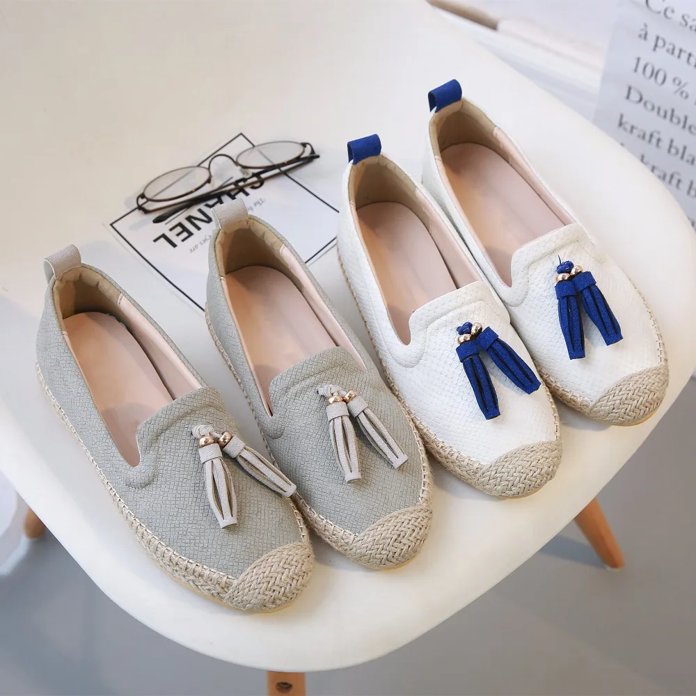 Вязаный Рыбак Женская обувь/студенту маленькие белые туфли слипоны с бахромой
