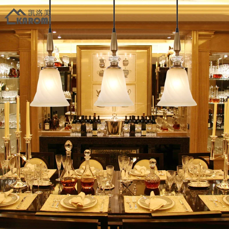 Континентальный ресторан огни люстры бар настольная лампа три простых кованые