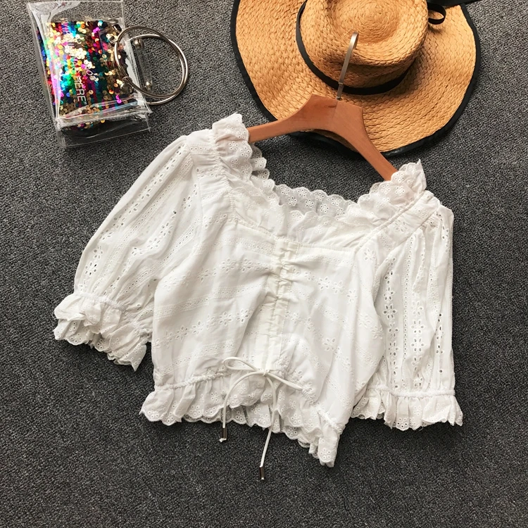 white Летние новые кружевные открытые женские блузки и рубашки с короткими рукавами-фонариками и оборками, Универсальные женские рубашки, верхняя одежда, топы - Цвет: white