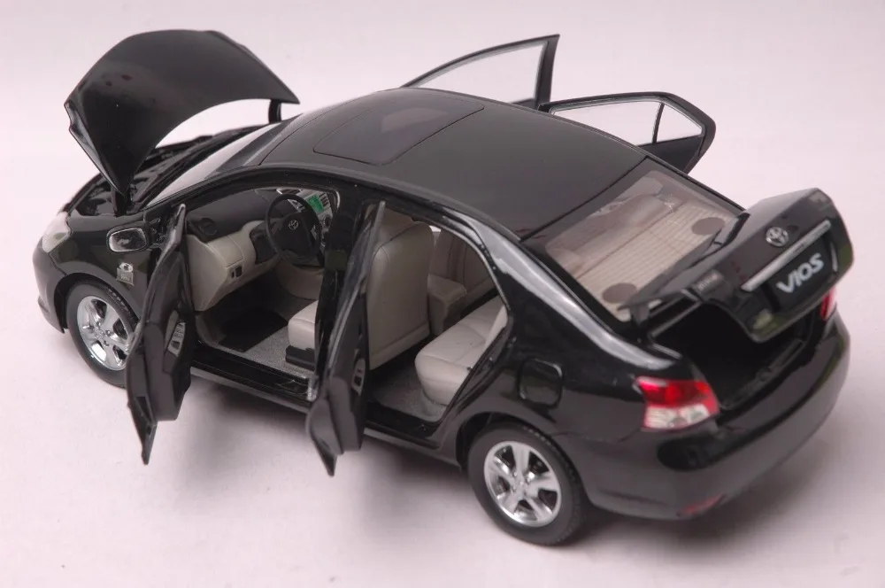 1:18 литья под давлением модель для Toyota Vios 2008 черный Седан сплав игрушечный автомобиль миниатюрная коллекция подарок