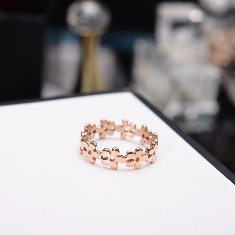 

YUN RUO 2020 Rose Gold Colors Flower Finger Ring for Woman Girl Wedding Jewelry 316 L Stainless Steel High Polished Never Fade