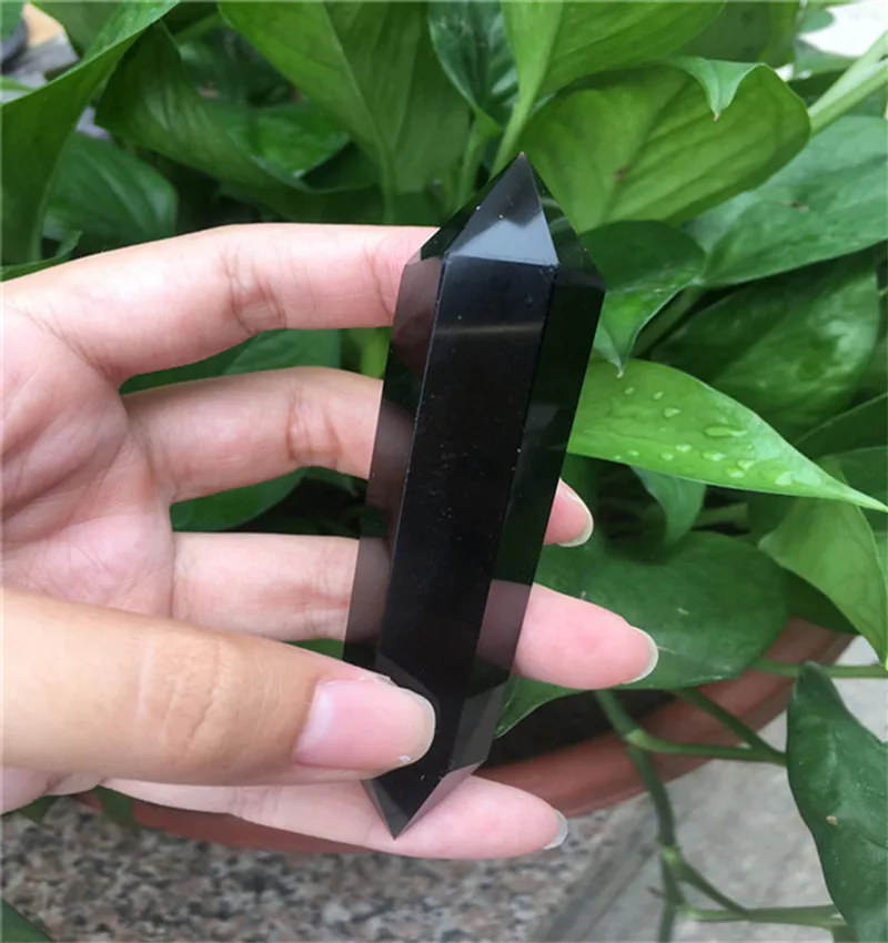 

1pcs Naturally beautiful obsidian crystals