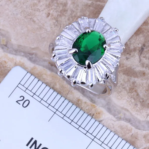 Набор ювелирных изделий с зеленым кубическим цирконием и белым посеребренный