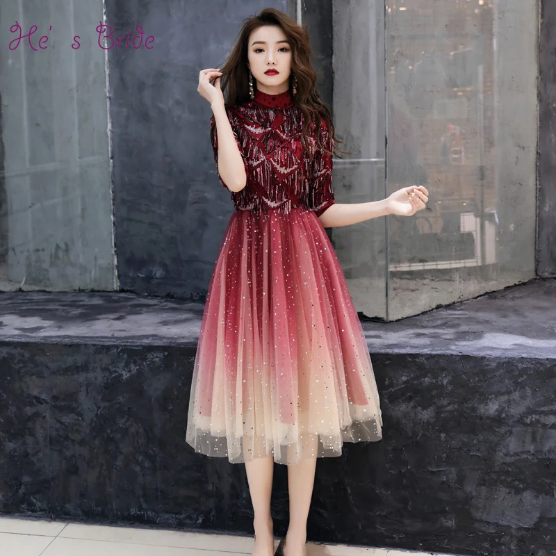 Женское коктейльное платье He's красное с высоким воротом и полурукавами на